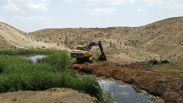 عملیات آبخیزداری در سطح ۶۰۰ هزار مترمربع از اراضی استان طی ۳۰ ماه گذشته انجام شده است