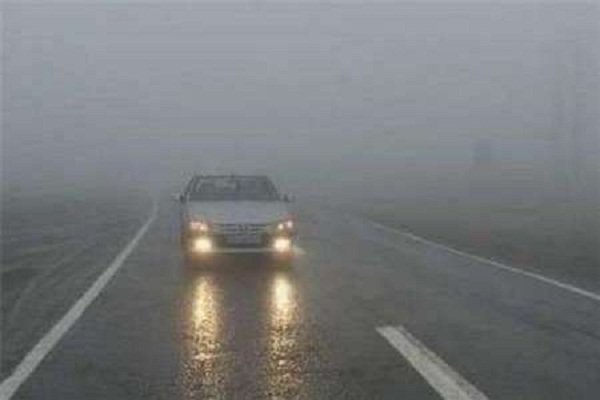 ‍ جاده های ایلام میهمان بارش های پاییزی/ رانندگان در این شرایط جوی مراقب باشند