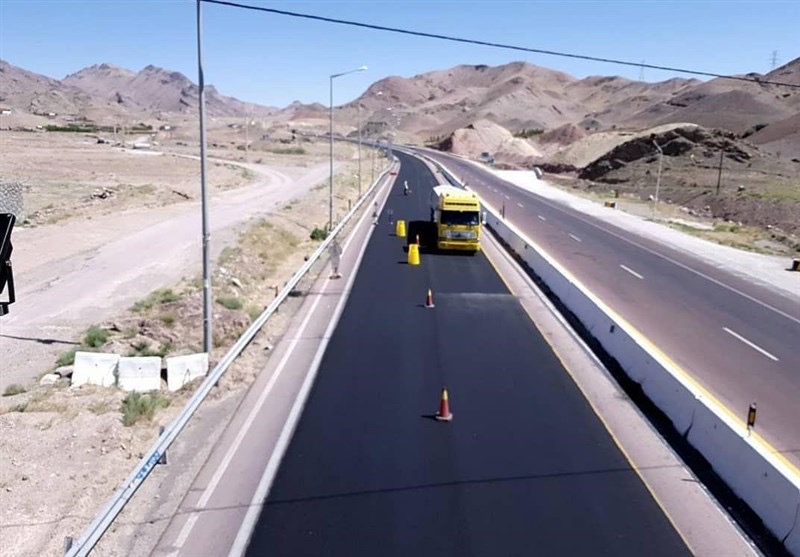 پروژه جاده جدید سنندج-مریوان در نیمه اول سال ۱۴۰۰ به بهره‌برداری برسد.