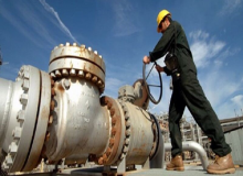 استاندار خوزستان:بخشی از درآمد نفت در بودجه ۱۴۰۰ به خوزستان اختصاص یابد