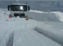 بارش سنگین برف راه ارتباطی ۶۰۰ روستای لرستان را مسدود کرد