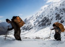 راه اندازی بازارچه‌های موقت مرزی برای ساماندهی کوله ‌بران کردستان