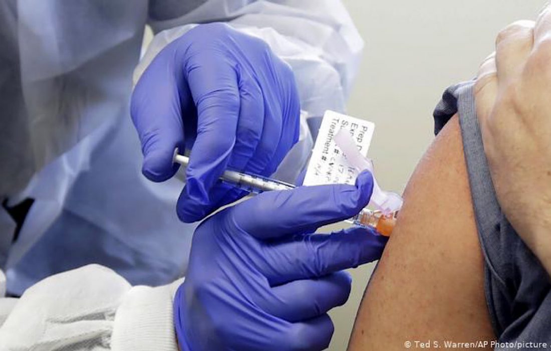 ۲۵ درصد جمعیت بالای ۱۸ سال کرمانشاه علیه کرونا واکسینه شده‌اند