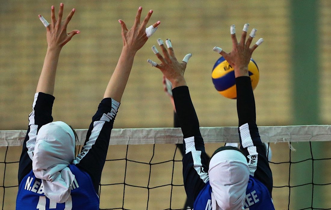 ۴۹ درصد ورزشکاران والیبال استان ایلام را بانوان تشکیل می دهند