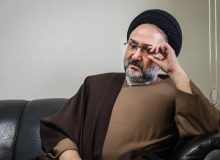 ابطحی: میرحسین موسوی رفع حصر نصفه و ‌نیمه را نپذیرفته است