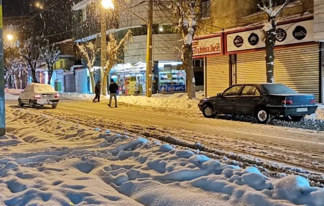 بارش برف و برودت هوا مدارس استان همدان را تعطیل کرد