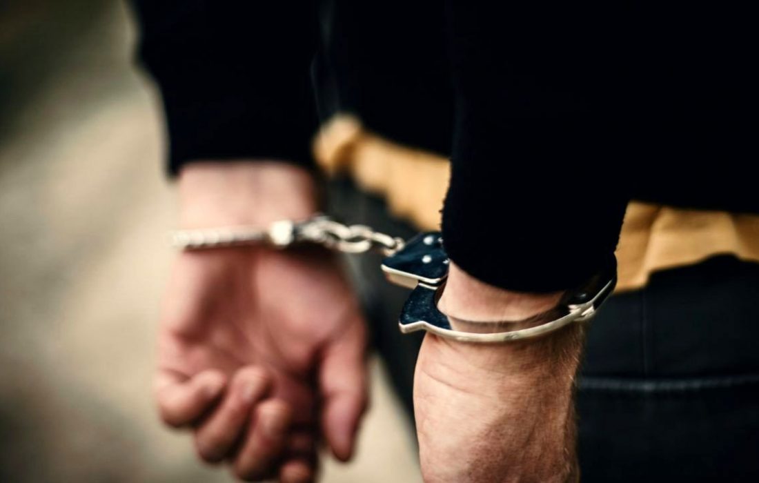 سارق حرفه ای با ۱۸ فقره سرقت در مریوان دستگیر شد