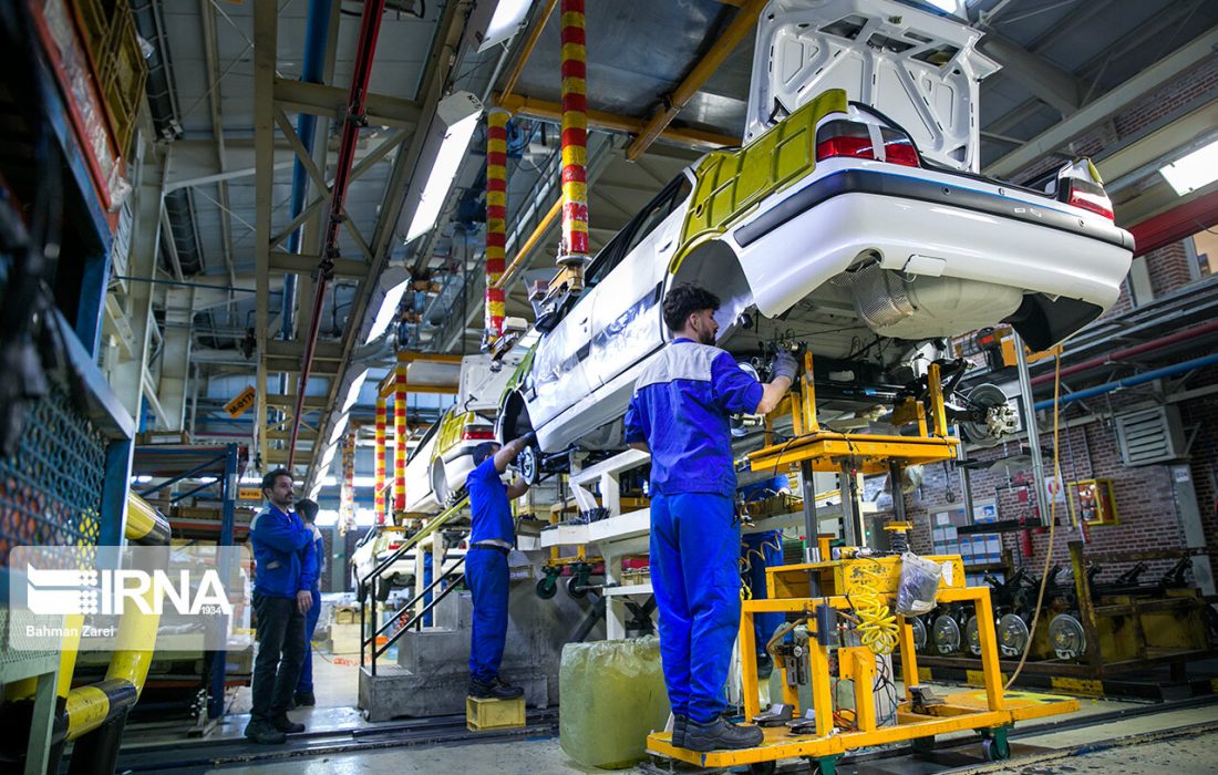 استانداری کرمانشاه و ایران خودرو بر سر افزایش تولید و ایجاد واحد قطعه‌سازی توافق کردند