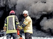 اتصال برق باعث وقوع ۱۳ مورد حادثه آتش سوزی در اهواز شد/ گستردگی حریق در محله نیوساید