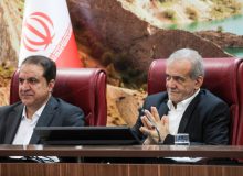 ما با آمریکا و اروپا بر اساس سیاستی که مقام معظم رهبری دارند، گفت‌و‌گو می‌کنیم/ سر خم نمی کنیم