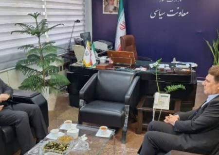 دیدار استاندار ایلام با معاونین سیاسی و امنیتی وزیر کشور
