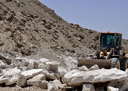 برداشت غیرمجاز «سیلیس» در همدان تهدید برای طبیعت است