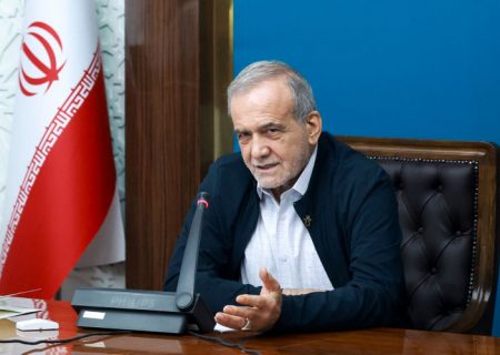 کی به کی شبیه است؟ پزشکیان به بنی صدر یا خودتان به کشمیری؟