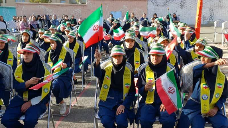 حدود ۱۳ هزار دانش آموز دهلرانی راهی کلاس‌های درس شدند