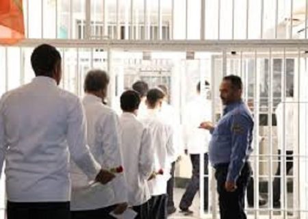۵۳ زندانی ایلامی به آغوش خانواده بازگشتند