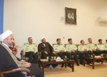 امام‌جمعه ایلام: نیروی انتظامی در خط مقدم دفاع از مردم قرار دارد