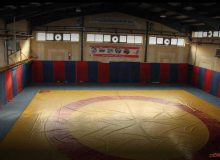 درگیری فیزیکی دو مربی در سالن کشتی نهاوند