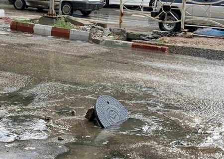 هدایت آب باران به شبکه فاضلاب موجب گرفتگی این شبکه می‌شود