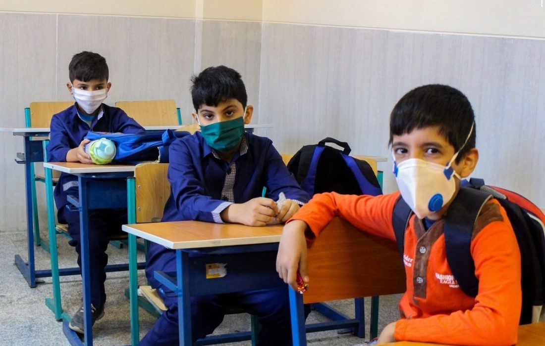 کودکان قربانی موج آنفلوانزا/ چرا مدارس تعطیل نمیشوند؟