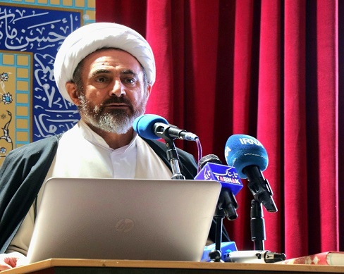 نقش اساسی صبر و نماز در مقابله با مشکلات/ مادران معماران فرهنگ اقامه نماز