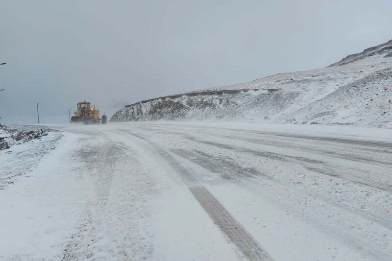 جاده همدان به کردستان به‌دلیل برف و کولاک تا اطلاع ثانوی مسدود شد