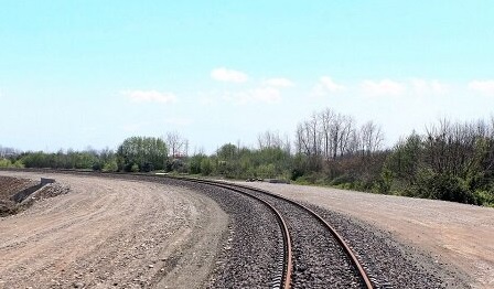 رفیعی: ۲ قطعه از طرح راه آهن ایلام در حال اجرایی شدن است