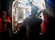 نجات مصدوم ۵۴ ساله عقرب‌گزیده در ارتفاعات کالکی مورموری آبدانان