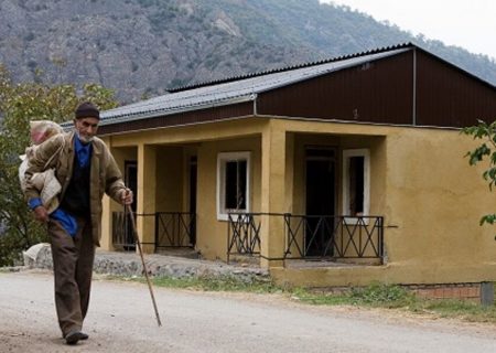 کلید آبادانی روستاها با واگذاری ۳۵۵ واحد مسکونی در ملایر