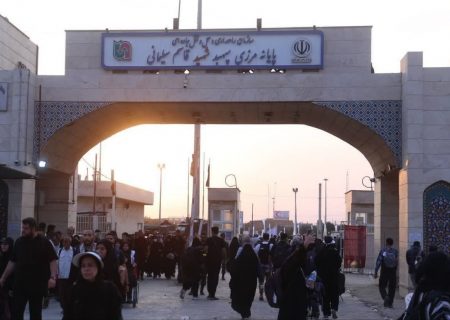 تردد بیش از ۱۱۴ هزار مسافر از مرز مهران در فروردین‌ماه ‌