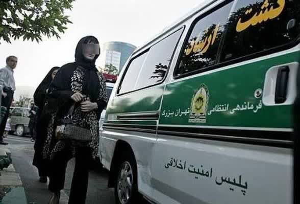 چالش حجاب زنان در ایران ؛  از گشت ارشاد تا ورود به مداحی مذهبی