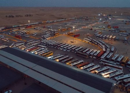 استقرار ۷۱۴ دستگاه اتوبوس در پایانه برکت مهران برای بازگشت زائران اربعین